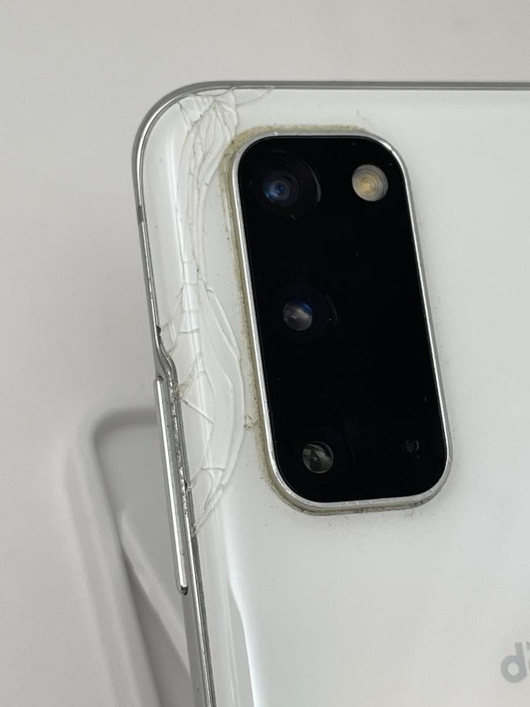 K136【ジャンク品】 Galaxy S20 5G SC-51A docomo ホワイト K136【ジャンク品】 Galaxy S20 5G SC-51A docomo ホワイト