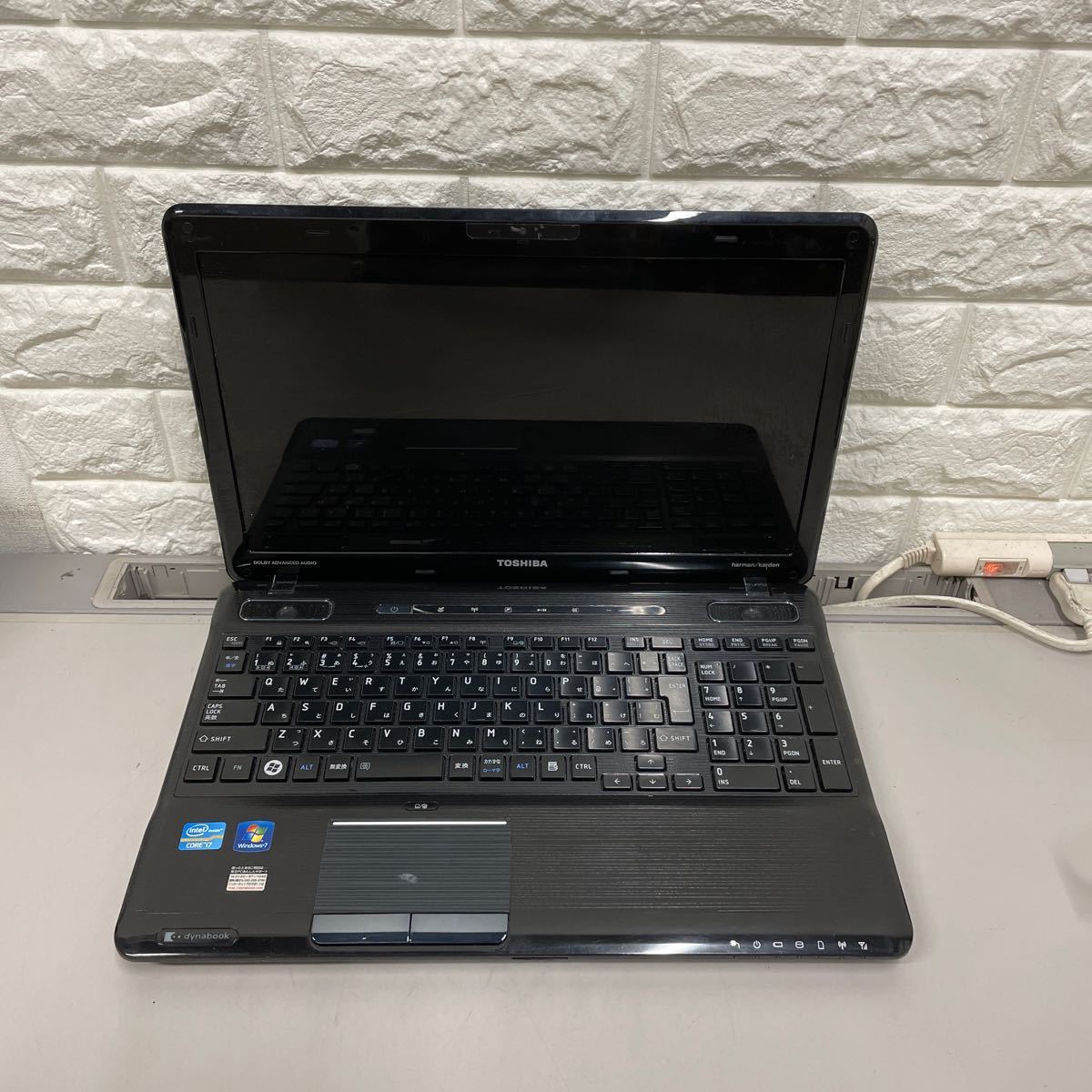 中古 東芝 dynabook Qosmio T551/T6DW PT551T6DBFW 15.6型 ノート
