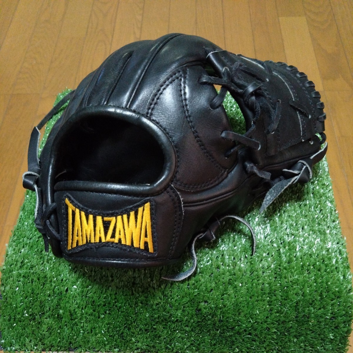 ミズノ 和田毅モデル プロフェッショナル MIZUNO 投手用 軟式グローブ ミズノ 和田毅モデル プロフェッショナル MIZUNO 投手用 軟式グローブ