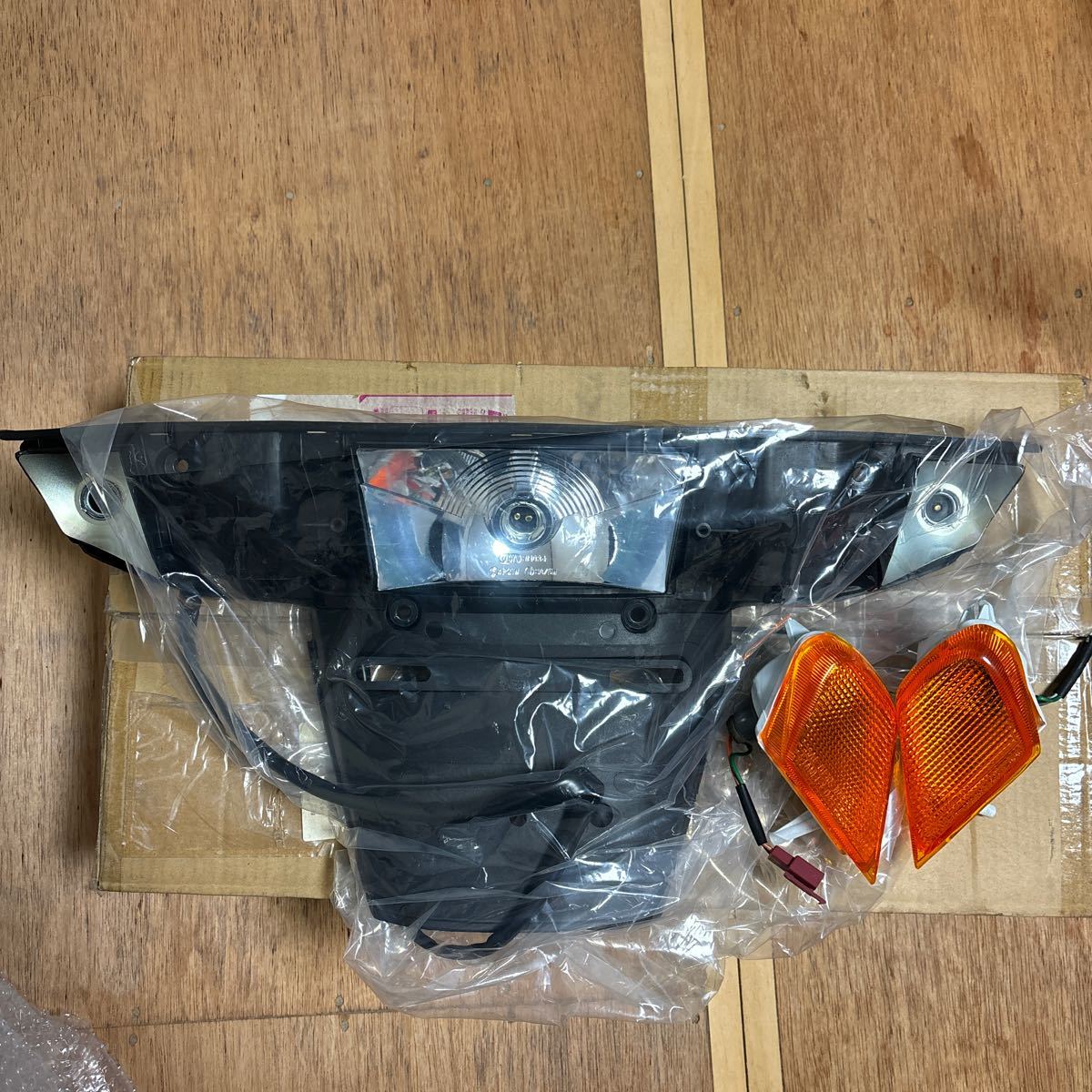 ホンダヘリックス純正テールランプとフロントウインカーセット！未使用品!!
