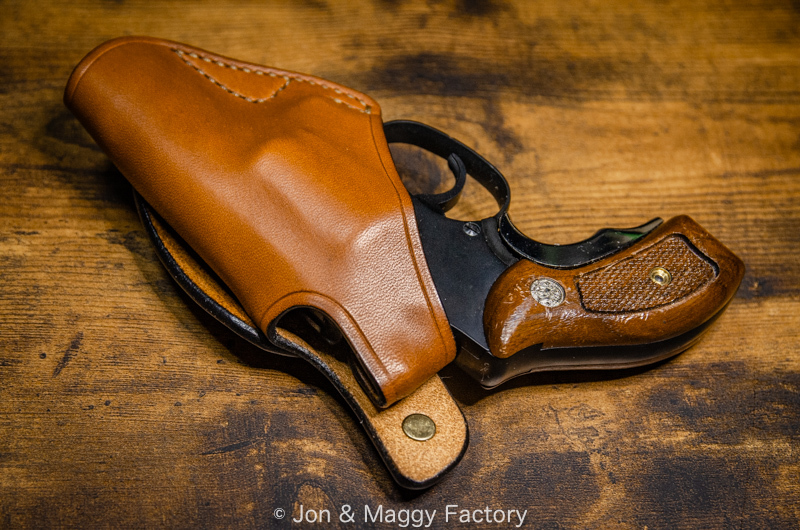 ブラウン S&W M36 チーフスペシャル 用 ホルスター Jon & Maggy