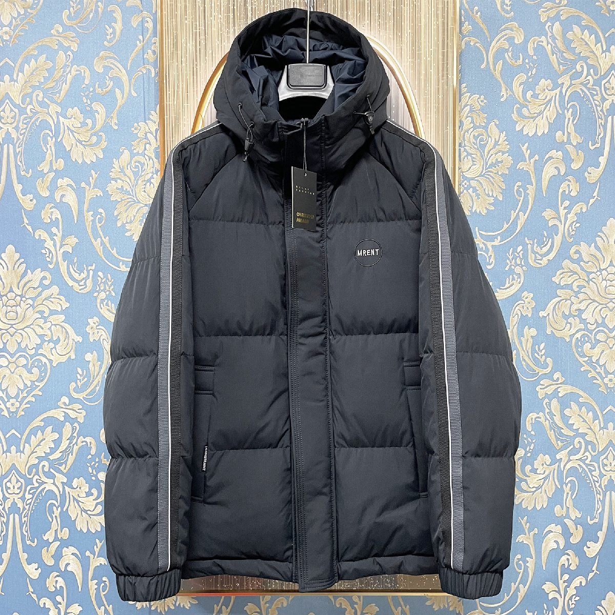 定価11万☆christian 定価9万☆christian milada・ミラノ発・ダウン