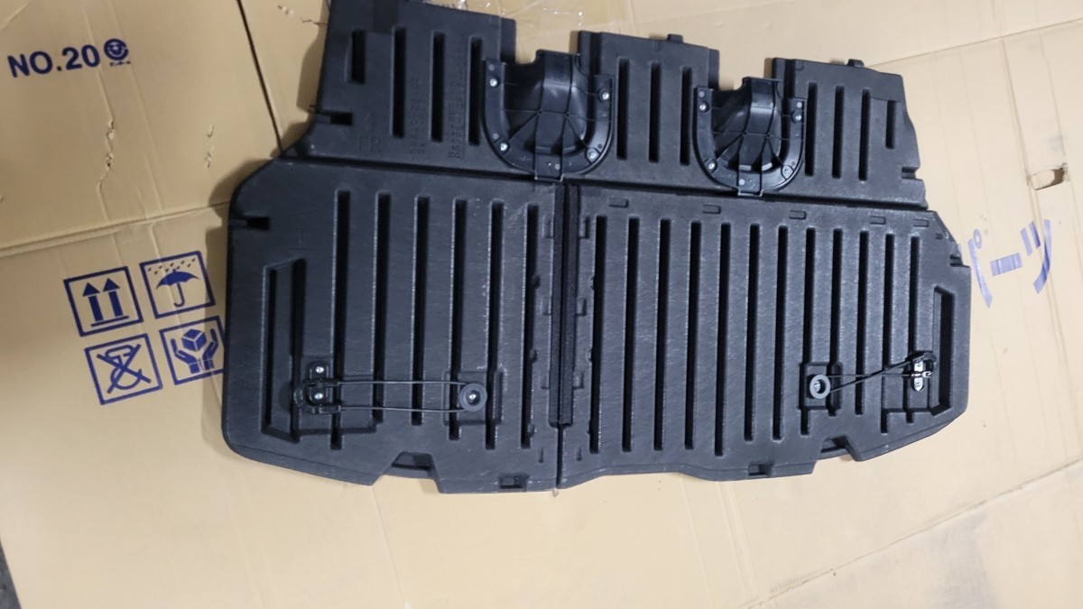 ヴォクシー ノア エスクァイア 車中泊 エスクァイア二段収納 VOXY エスクァイア 80系 ノア ヴォクシー 内装 トランクボード 中古品