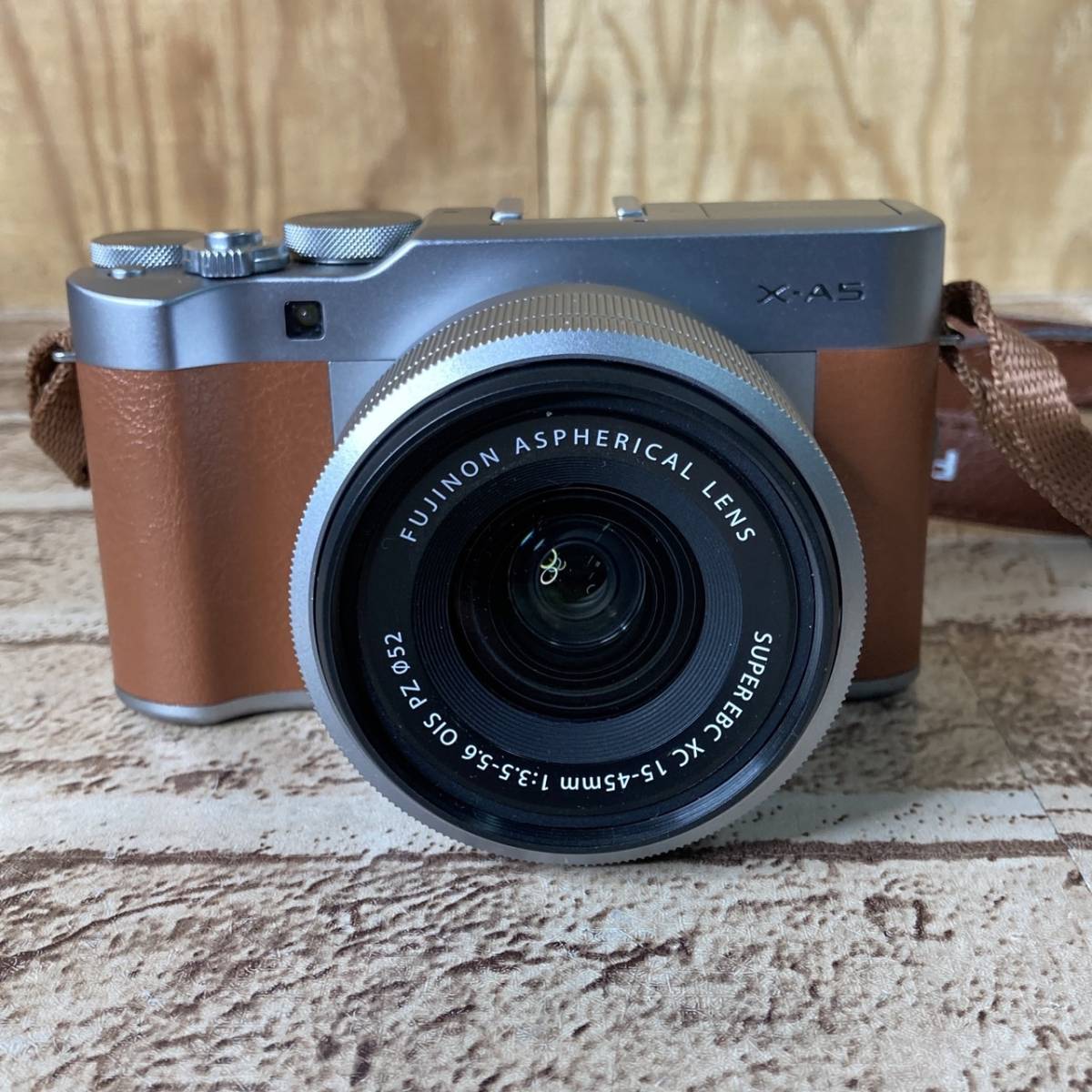 5万円台！FUJIFILMの入門ミラーレスカメラ X-A5を徹底レビュー