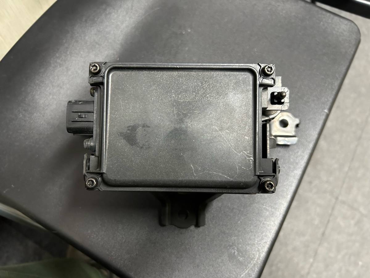 トヨタ ハリアー ZSU60 ZSU65 AVU65 純正 ミリ波 レーダー プリ