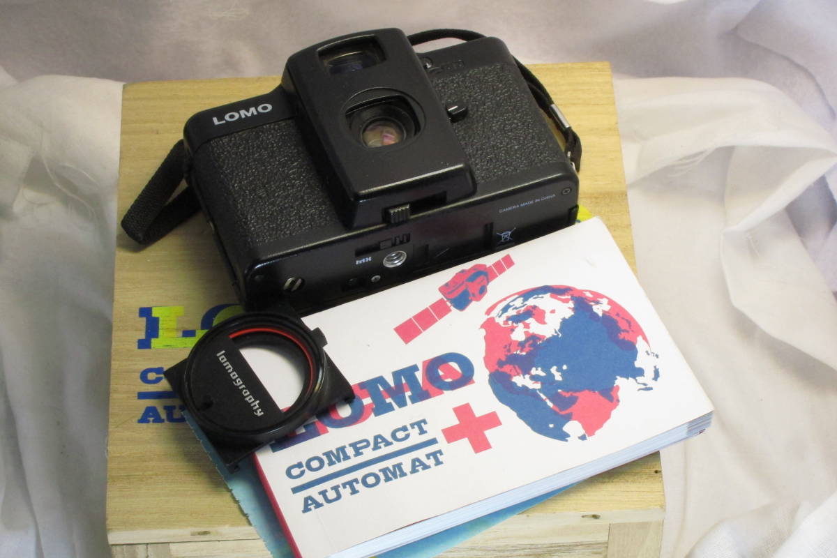 動作未確認品 LOMO LC-A ⁄ ロモ トイカメラ + 期限切れフィルム