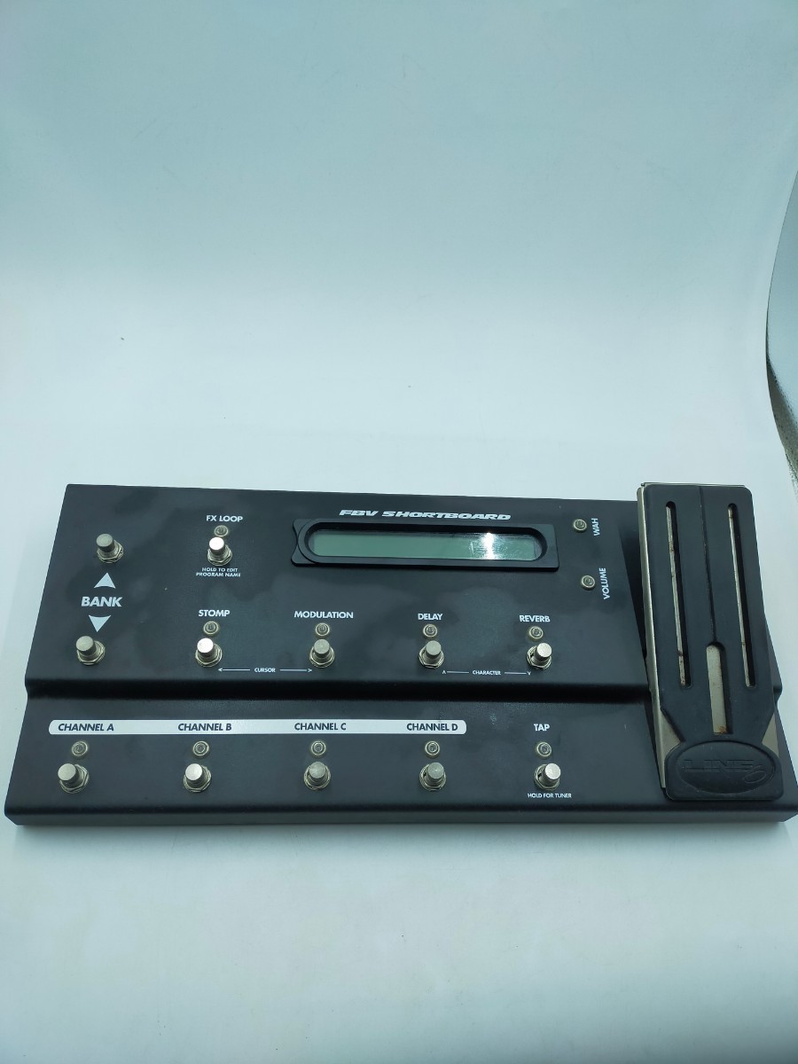 ●LINE6 FBV SHORTBOARD エフェクター マルチフットスイッチ ４チャンネル フットコントローラー 本体のみ ※動作未確認
