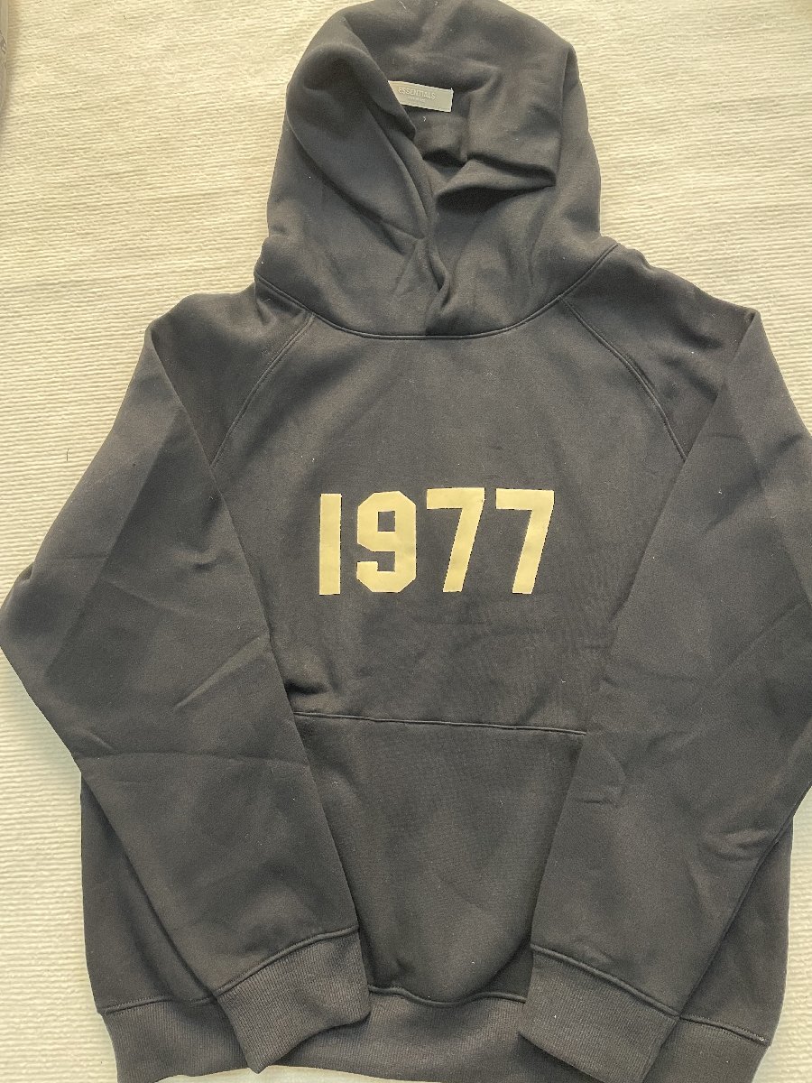 FEAR OF GOD フィアオブゴッド FOG Essentials エッセンシャルズ 1977 上着 パーカー ブラック 中古 S JM B1