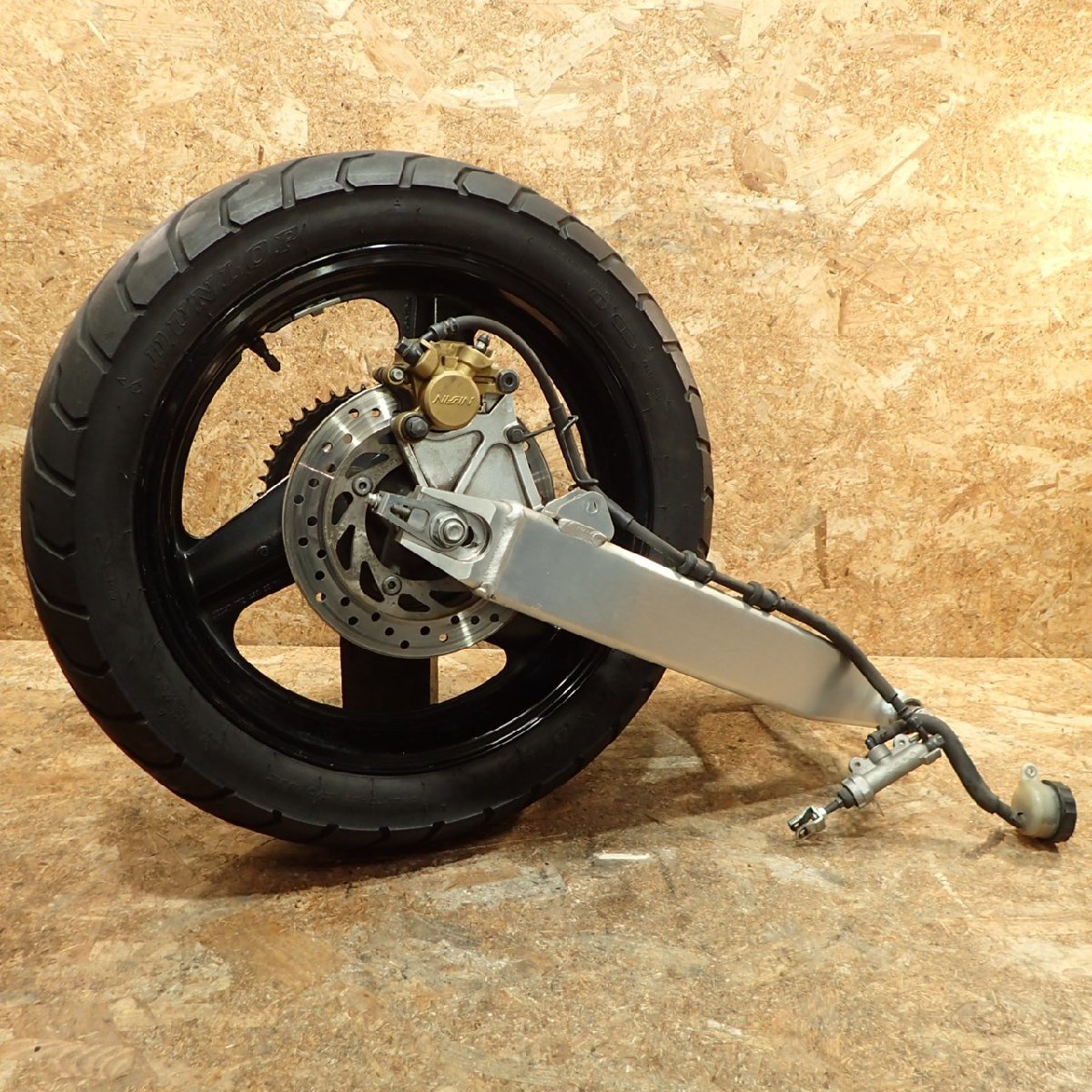 送料Lサイズ】HONDA NC42-1105*** CB400SF 教習車 リアホイール リア
