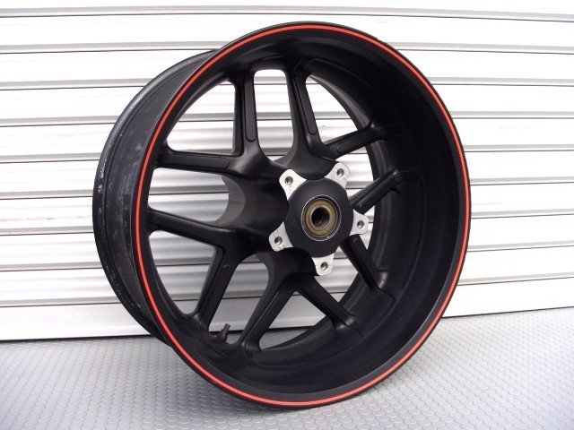◎V-ROD VRSCDX 純正リアホイール（18インチ ブラック 18×8.0 ハーレー 