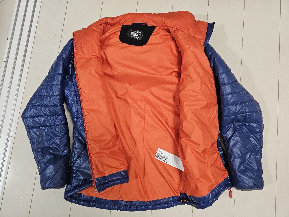 シマノ　ダウンジャケット_3
