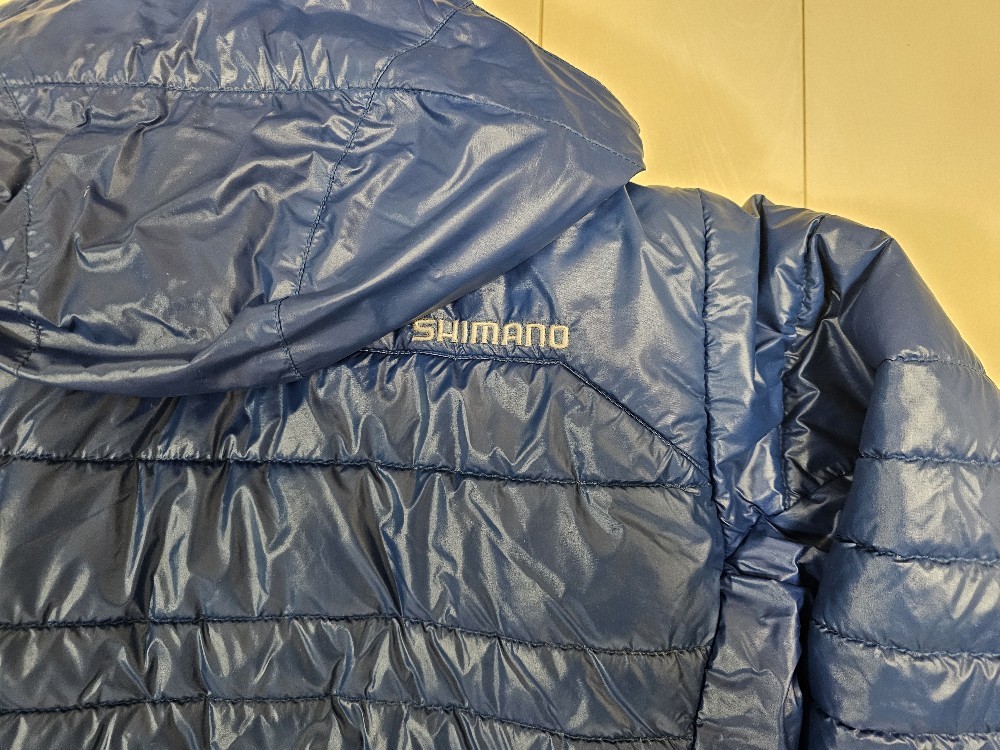 シマノ　ダウンジャケット_4