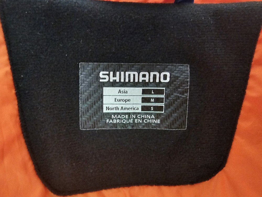 シマノ　ダウンジャケット_5