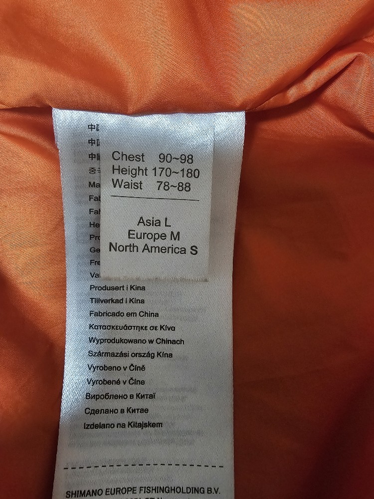 シマノ　ダウンジャケット_6