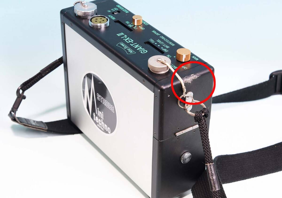 ミニカム　ストロボGIANT-EX-L III ノーマルヘッドGN-120 (ケース有り) 急速充電器セット_2