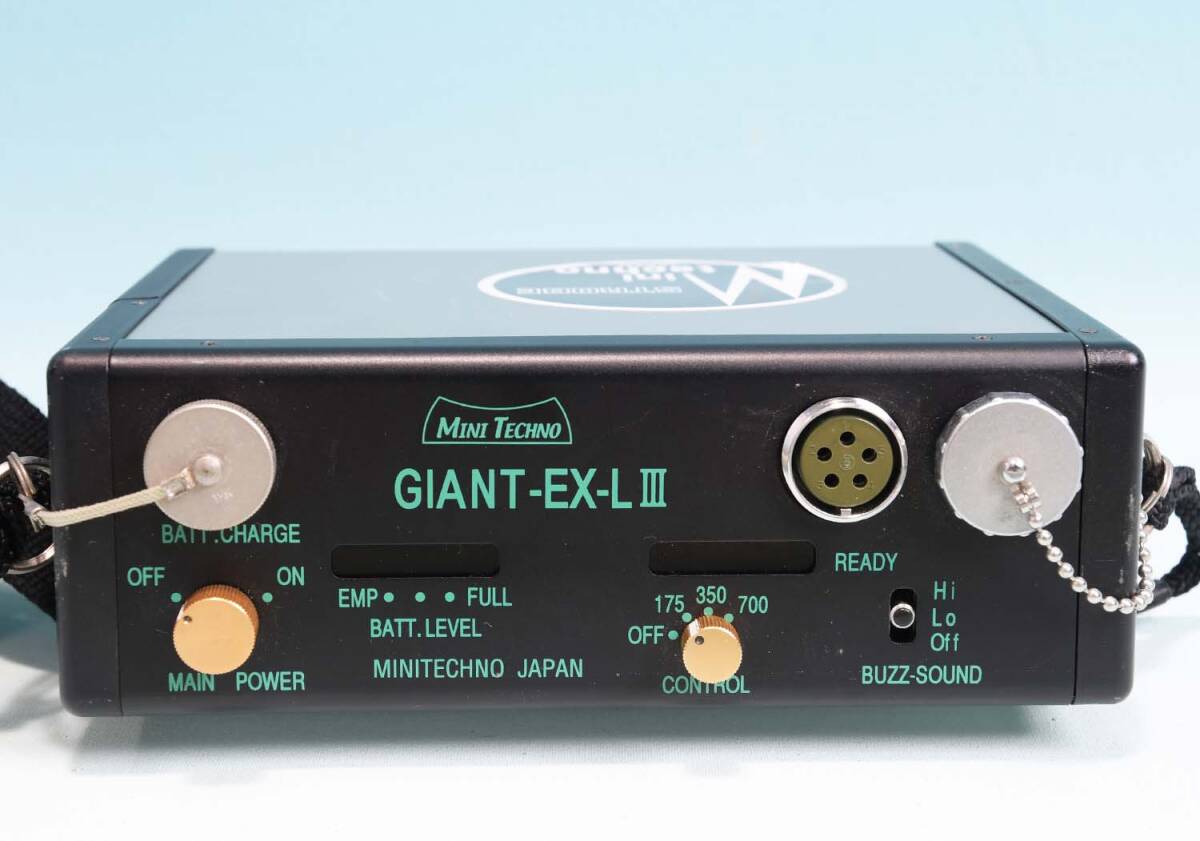 ミニカム　ストロボGIANT-EX-L III ノーマルヘッドGN-120 (ケース有り) 急速充電器セット_4
