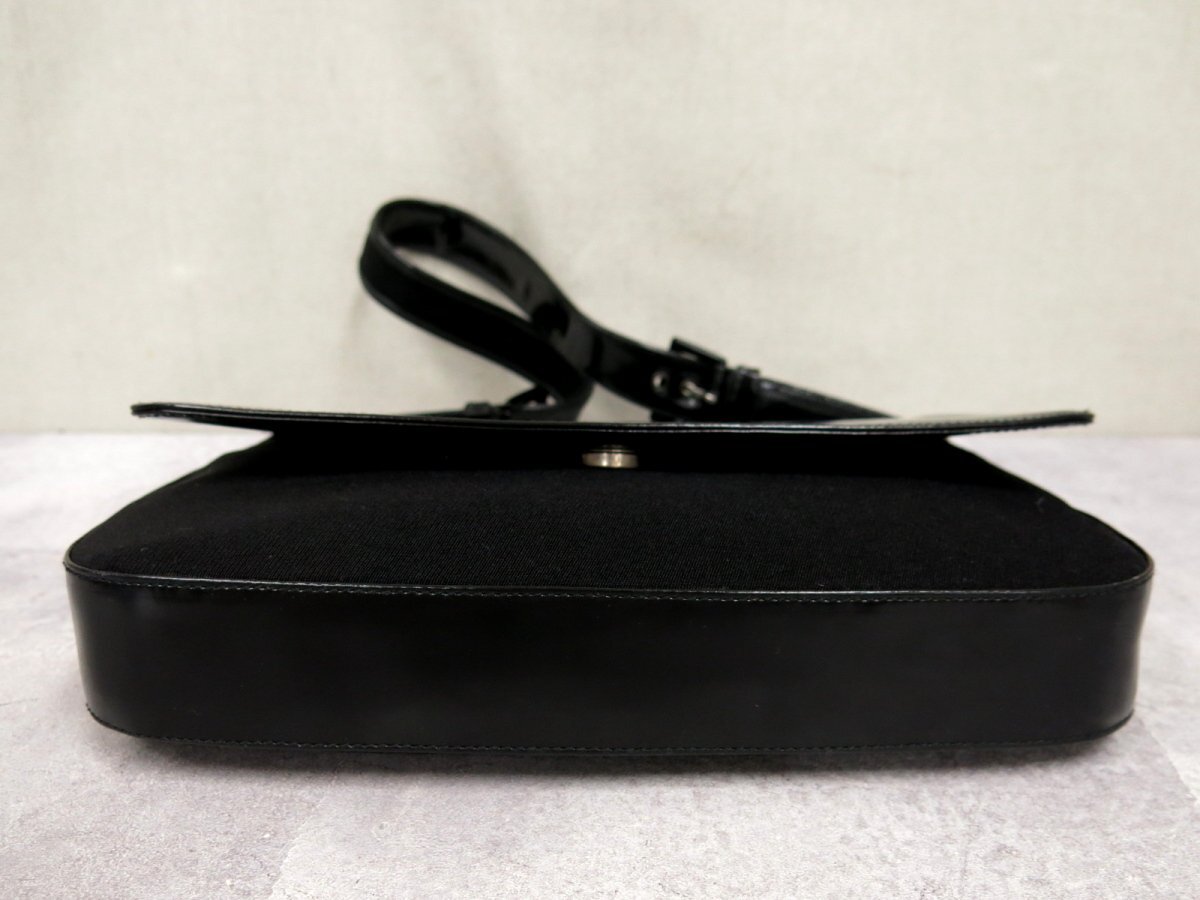 ○超美品○PRADA プラダ○ロゴ型押し○フラップ○ポコノ ナイロン