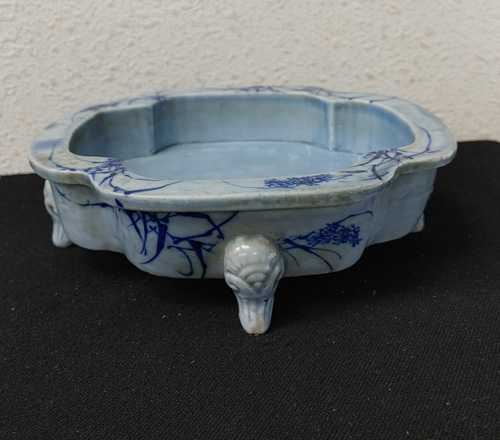 江戸期 古伊万里 薄瑠璃釉 陽刻 四獣脚 葦文 楕円角丸花鉢 花盆 水盆