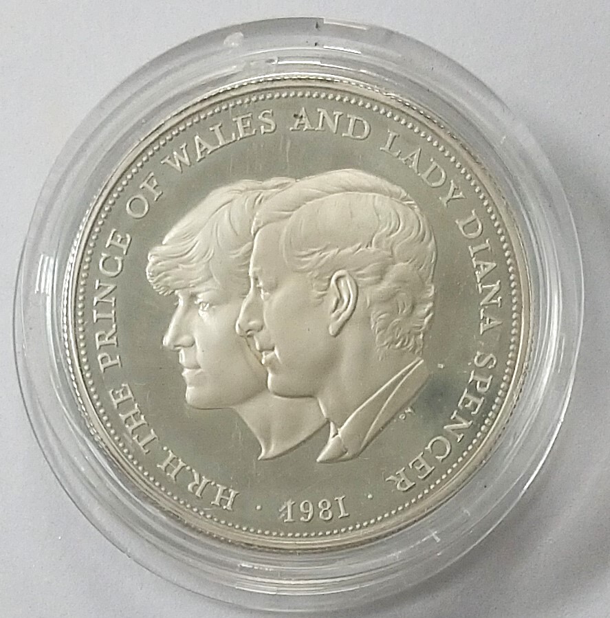 ▽イギリス 1981年 ブリティッシュクラウン コイン 5シリング▽na59