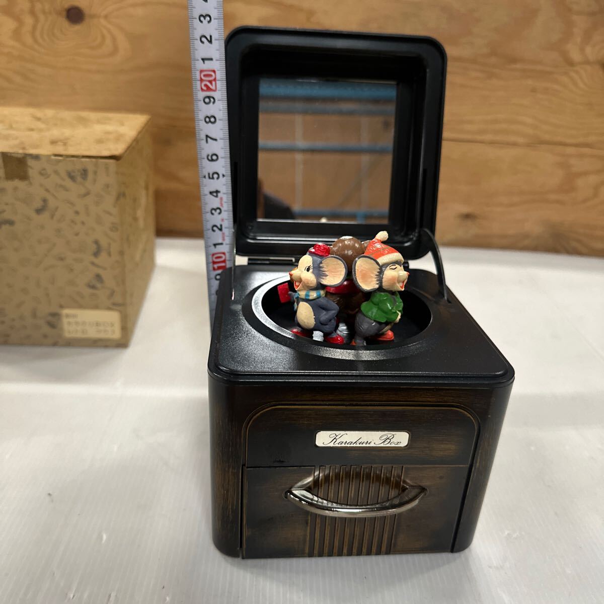 昭和レトロ　希少アンティックテレビ型ジュエリーボックス(オルゴール付) オルゴール ミニチュア 置物 木製 昭和レトロ カラクリボックス
