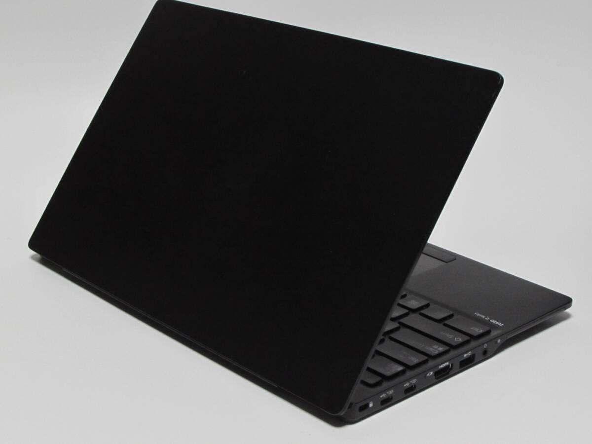 ジャンク FUJITSU LIFEBOOK U9311 M 第11世代 Celeron 4GB 13.3インチ