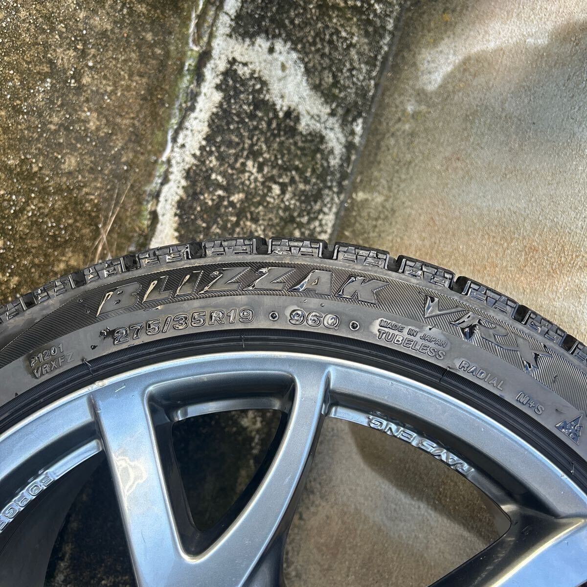 日産 フェアレディZ Z34 19インチ 純正ホイール スタッドレスタイヤ