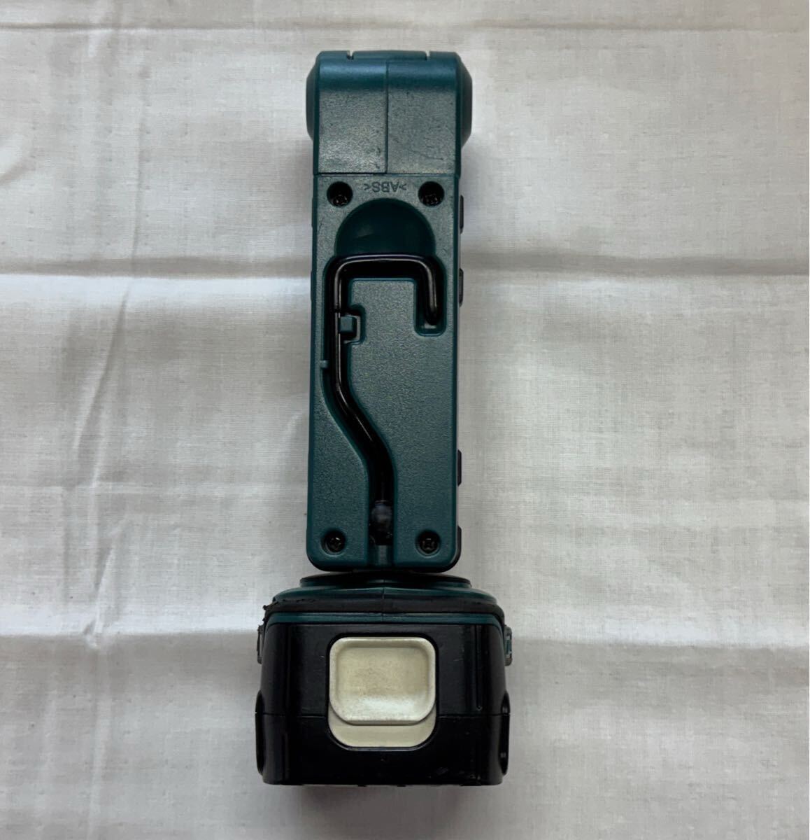 makita モデルML801 14.4V-18V 中古品！バッテリBL1415中古品付き！_4