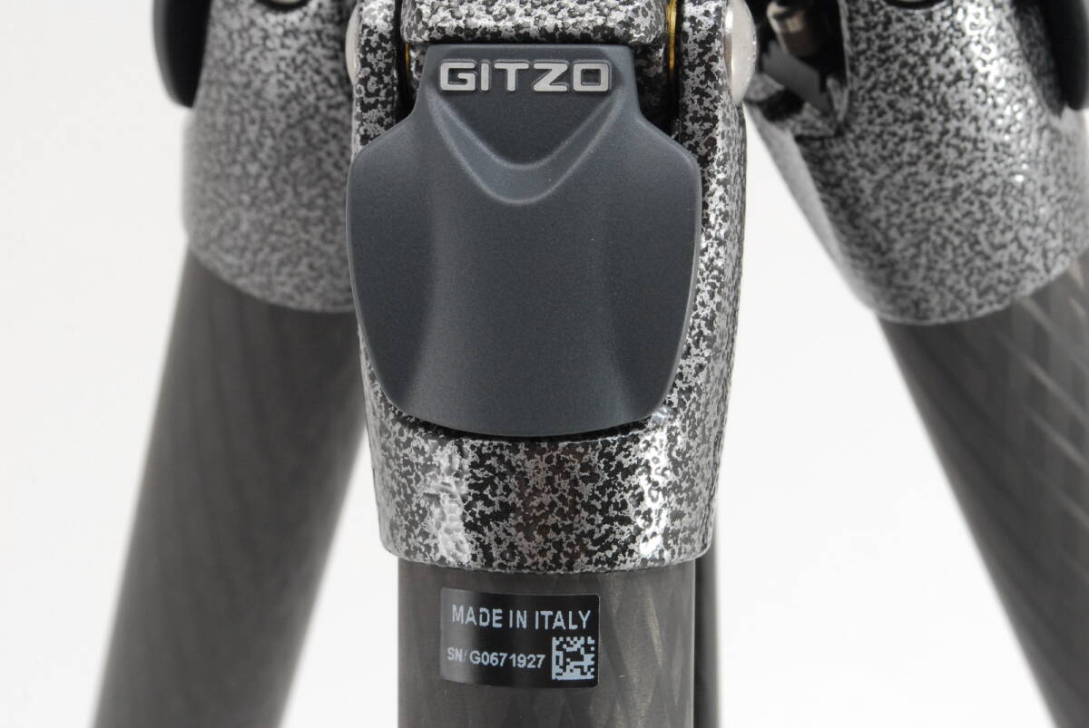 ランクA】 ジッツォ GITZO GT3542 マウンテニア三脚3型4段 元箱付き 