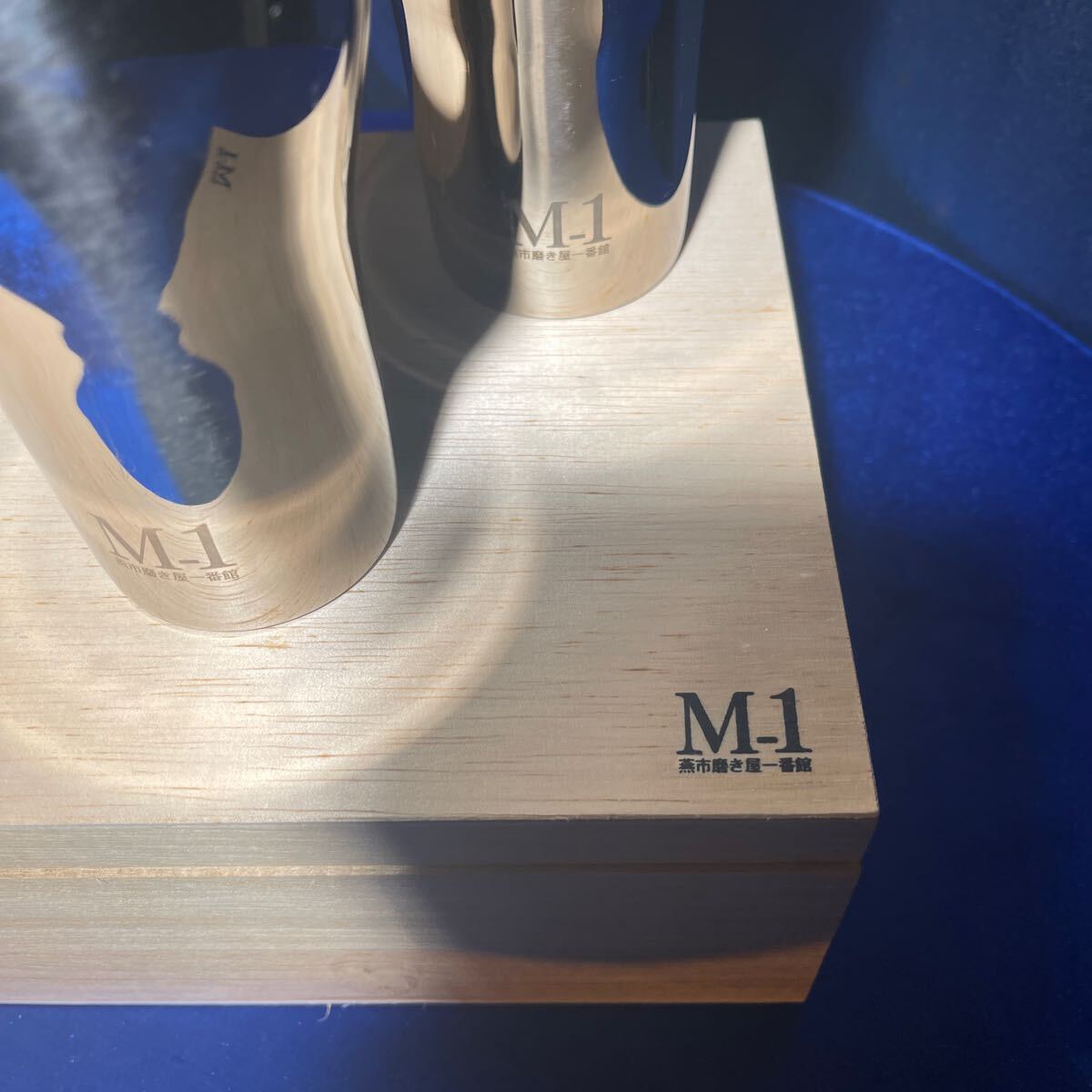 タンブラー　燕市磨き屋一番館　24金仕上げ　ペア箱入_2