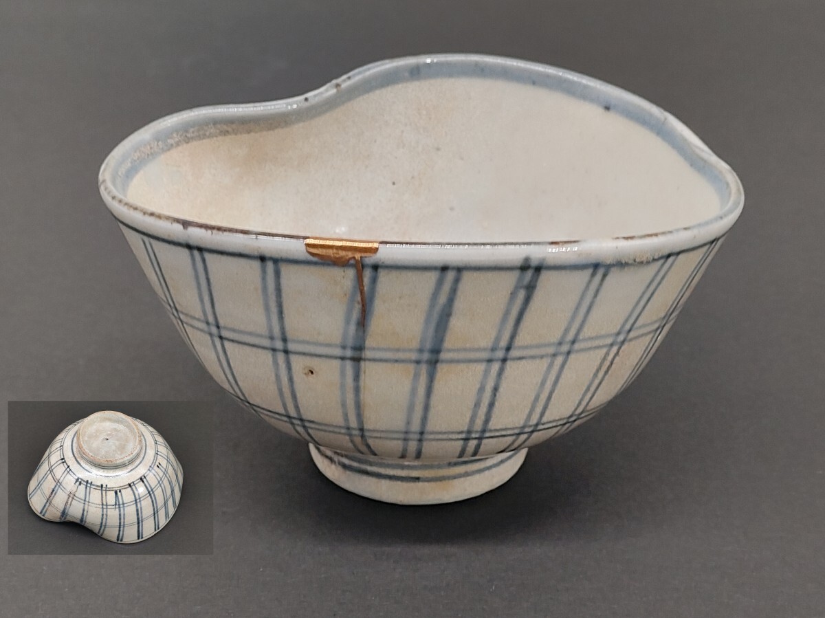 古伊万里くらわんか碗 変形 茶碗 茶道具 茶器 時代物(染付)｜売買され