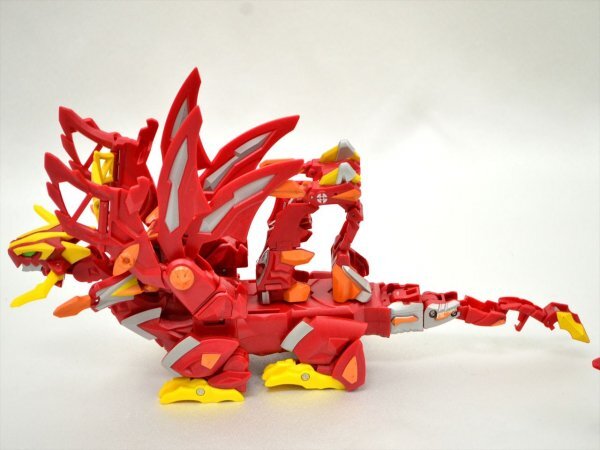 KM620○現状品まとめて!!○爆丸 BAKUGAN フィギュア 色々 57点セット
