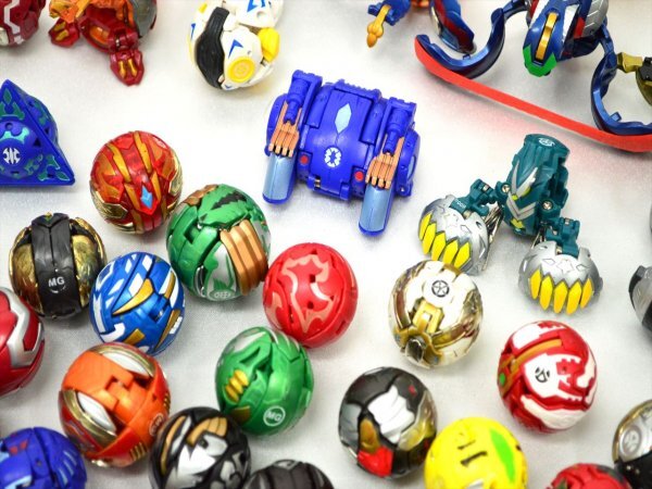 d*7様 爆丸 BAKUGAN まとめ売り 12個セット d*7様 爆丸 BAKUGAN まとめ売り 12個セット d*7様 爆丸 BAKUGAN まとめ
