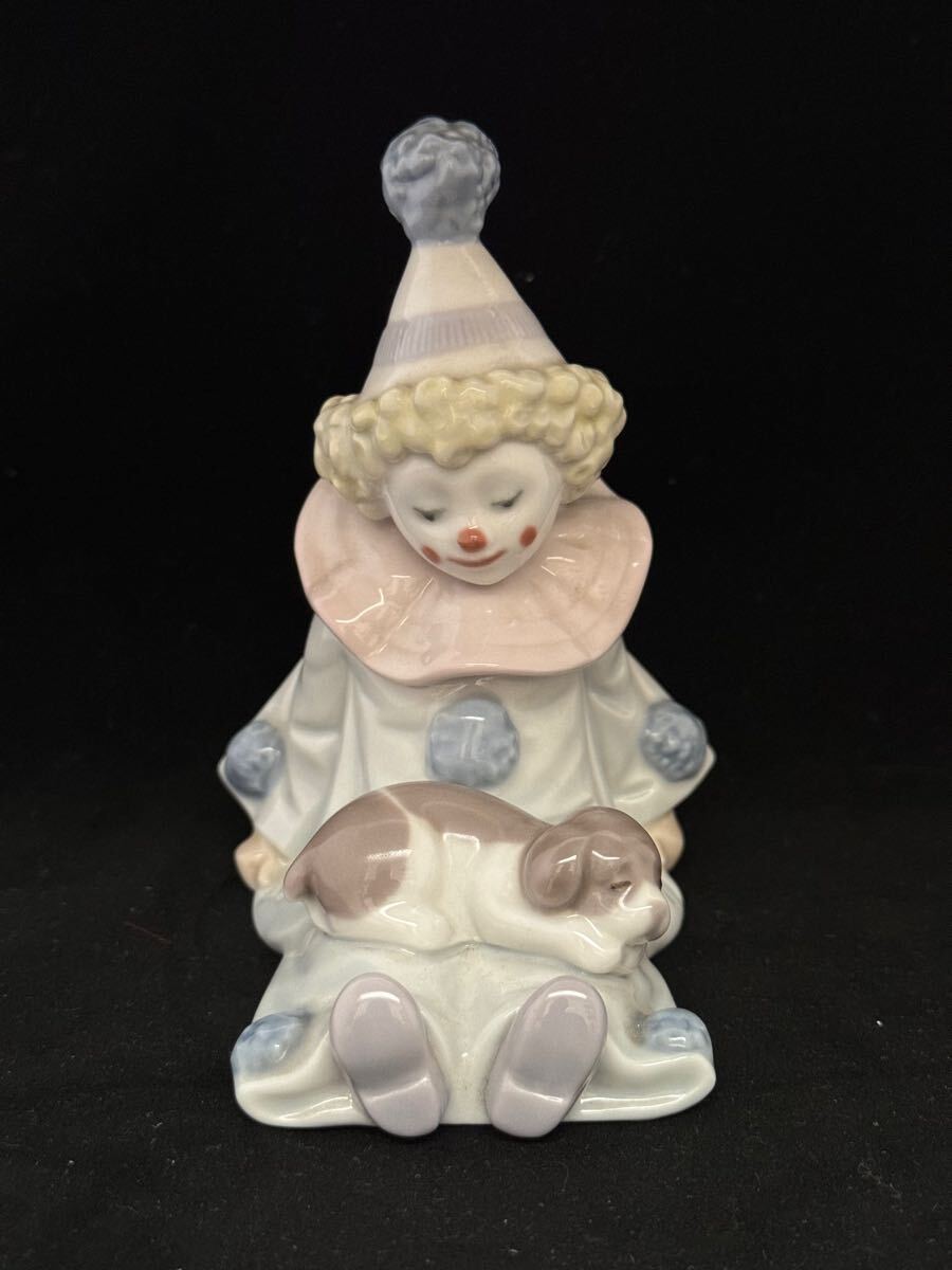 LLADRO リヤドロ #5277 PIERROT WITH PUPPY (子犬を持つピエロ) 【絶版