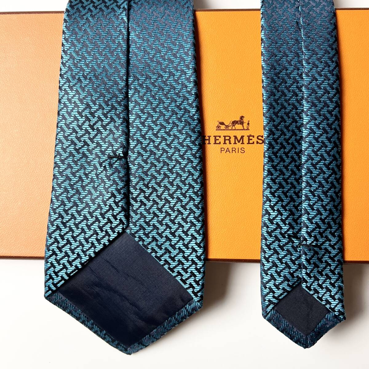 H柄 ニューH ファソネH織タイ H織り エルメス HERMES ネクタイ シルク