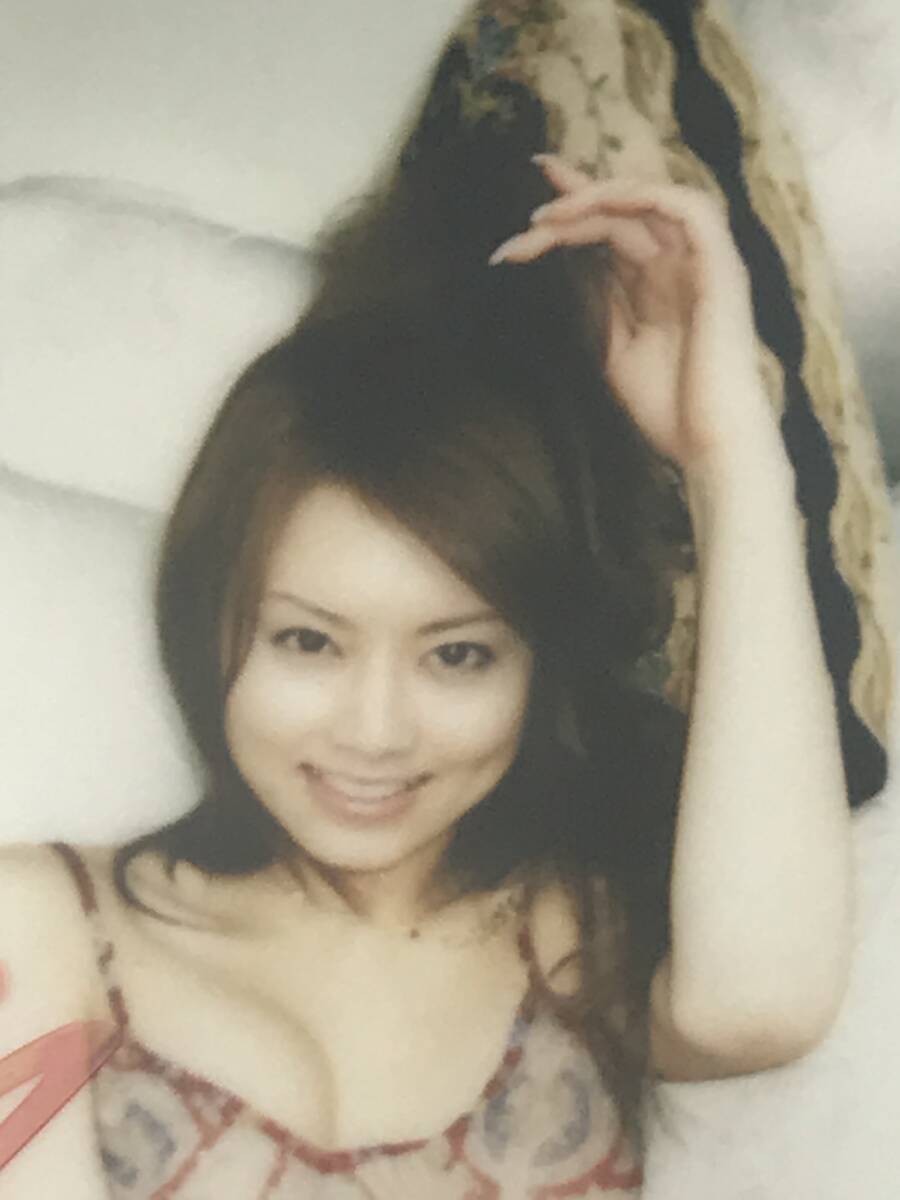 限定！！】吉沢明歩 直筆サイン入り チェキ 0019/1750 レア 女優