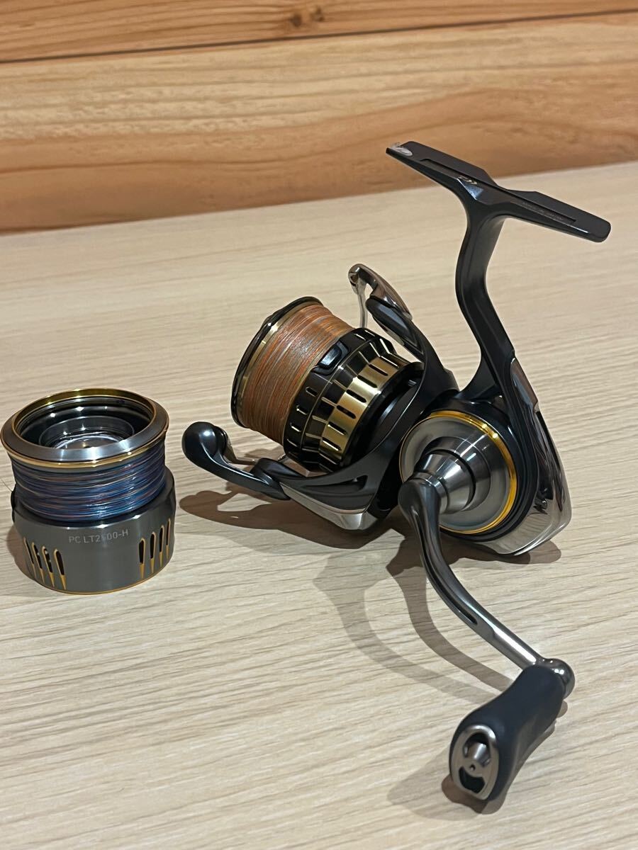 ダイワ 23 エアリティ PC LT 2500 H SLPワークス スプール付き 中古