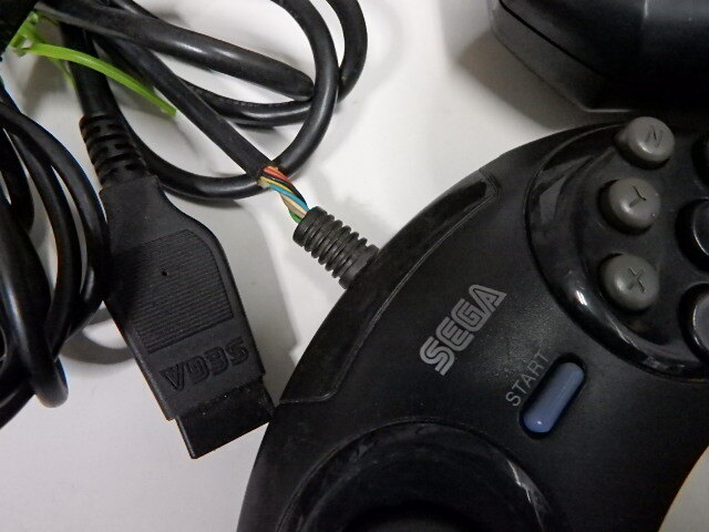 SEGA メガドライブ2 MEGA DRIVE2 本体 コントローラー2個、ケーブル