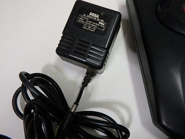 SEGA メガドライブ2 MEGA DRIVE2 本体 コントローラー2個、ケーブル