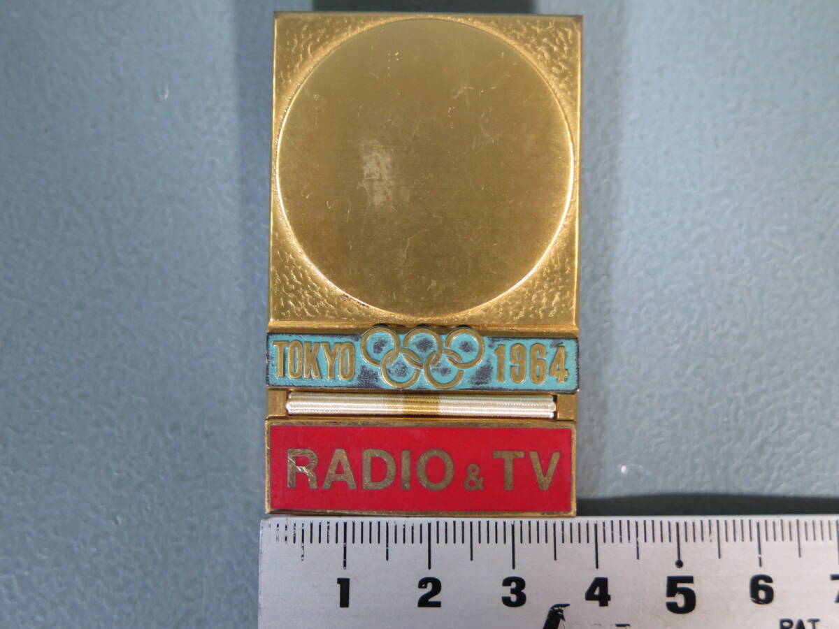 ○ 日本　東京オリンピックバッジ　RADIO&TV 希少！ 1964年 東京オリンピック ラジオ＆テレビ関係者 専用バッジ