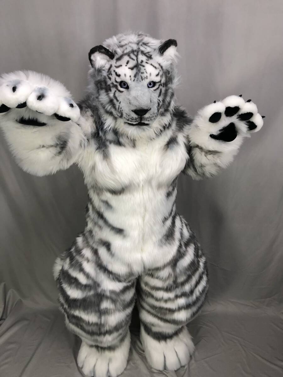 とら　リアル　白虎　トラの赤ちゃん 着ぐるみ　コスプレ　マスク　一式 ハンドメイド リアル 白虎 着ぐるみ ケモノ マスク コスプレ 一式