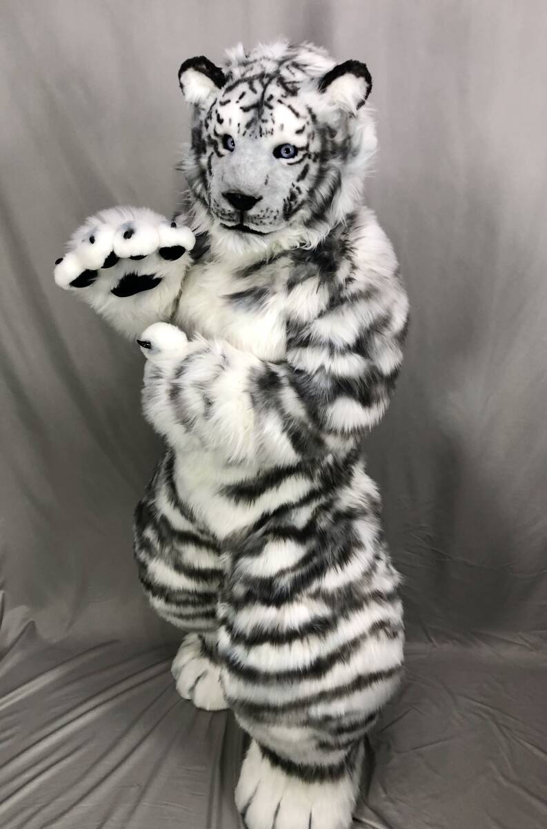 とら　リアル　白虎　トラの赤ちゃん 着ぐるみ　コスプレ　マスク　一式 ハンドメイド リアル 白虎 着ぐるみ ケモノ マスク コスプレ 一式