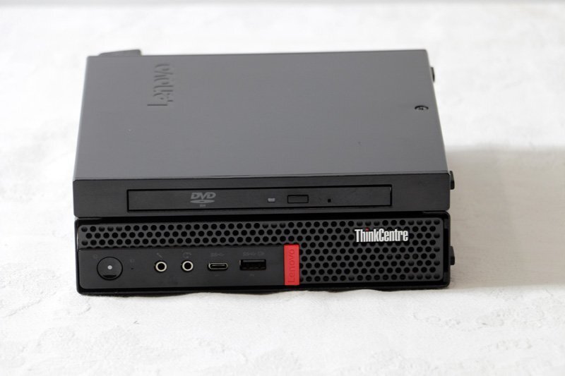 540☆Lenovo ThinkCentre M720q Core i5 8400T SSD/無 メモリ/4GB 小型
