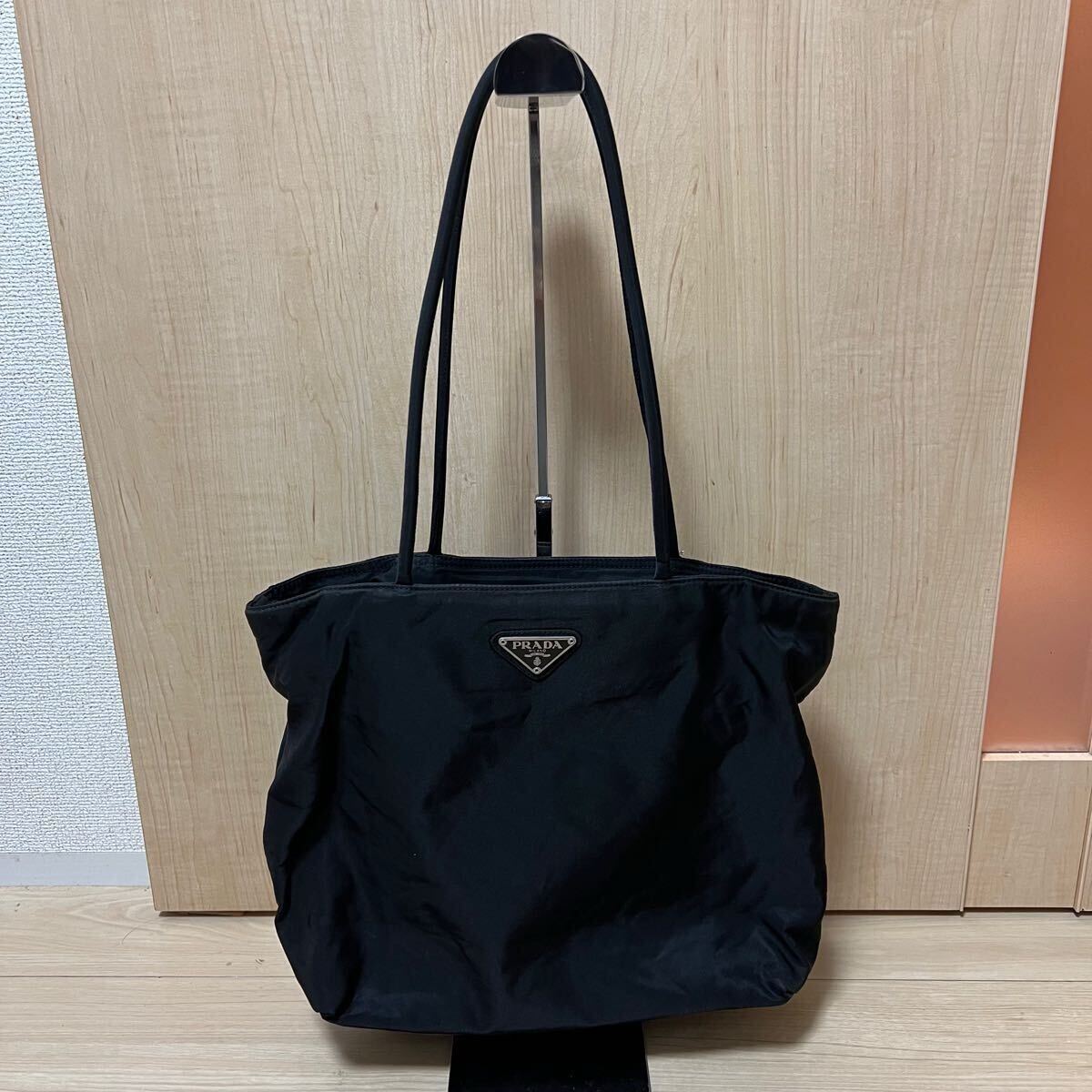 美品✨プラダ トートバッグ ナイロン 三角ロゴ 肩掛け 白タグ ブラック