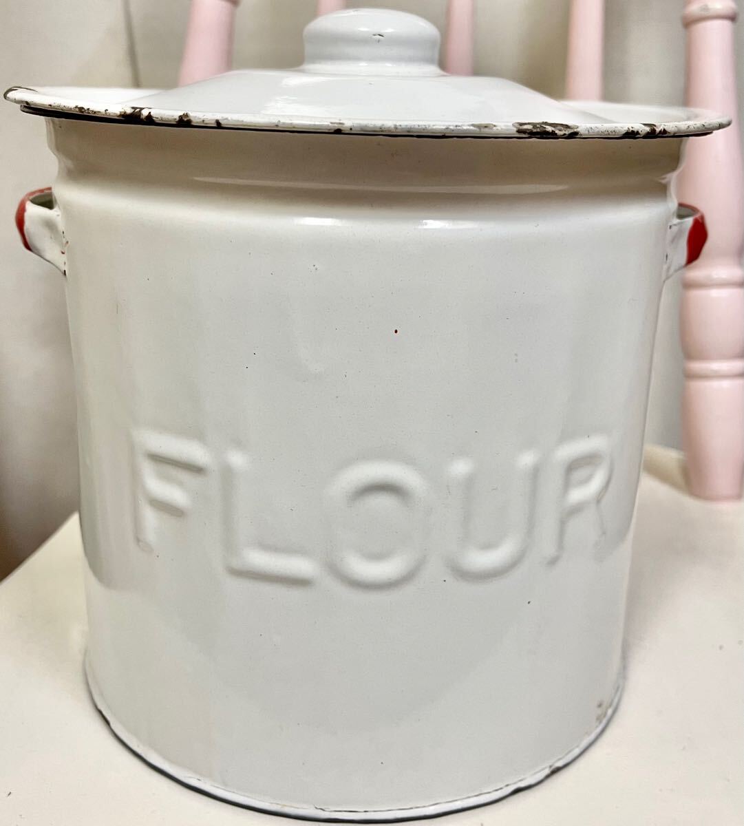 アンティークホーローFLOUR缶 アンティーク、コレクション 雑貨
