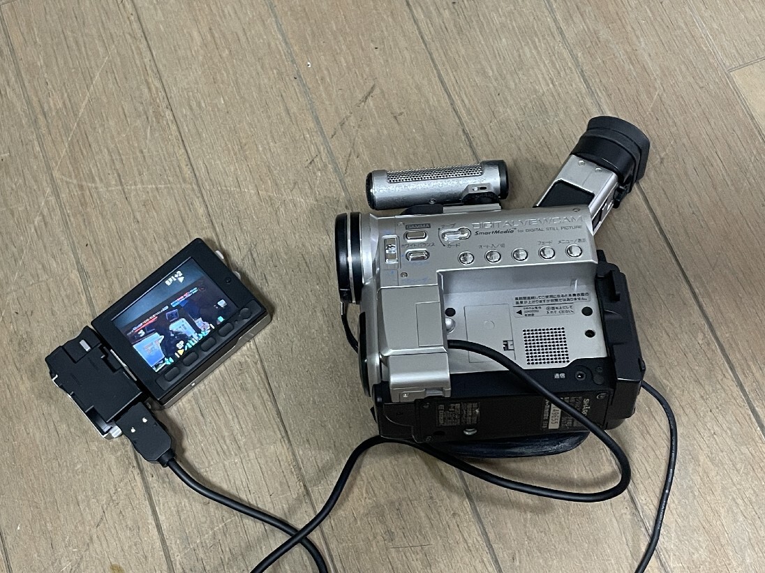 シャープ VL-PD7【動作確認済】 MiniDVビデオカメ　 ダビングに最適‼ ダビング☆SHRAP VL-PD7 MiniDV 液晶ビューカムデジタルビデオカメラ