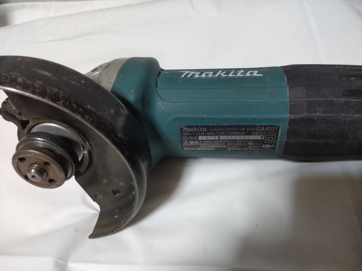 【makita】マキタ ディスクグラインダ GA4031 本体のみ GA4031 マキタ | 本体のみ makitaマキタ 出っ張りの無い
