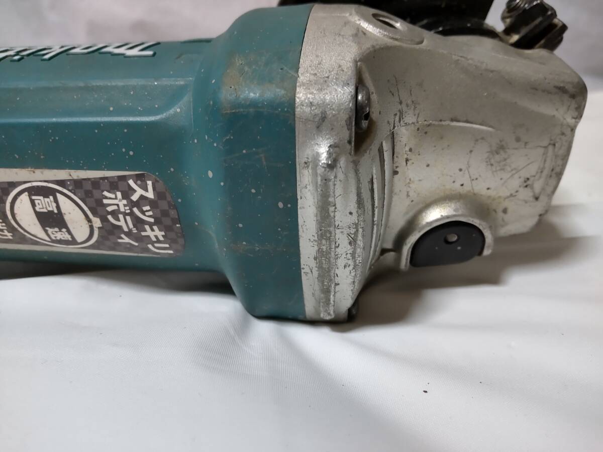 【makita】マキタ ディスクグラインダ GA4031 本体のみ GA4031 マキタ | 本体のみ makitaマキタ 出っ張りの無い