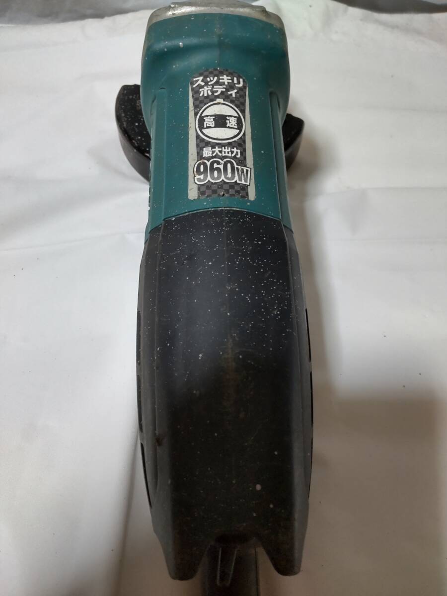 【makita】マキタ ディスクグラインダ GA4031 本体のみ GA4031 マキタ | 本体のみ makitaマキタ 出っ張りの無い