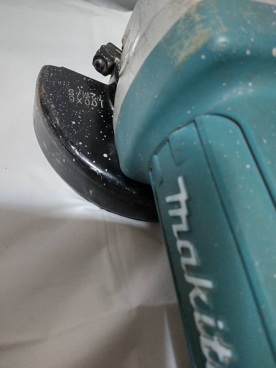 【makita】マキタ ディスクグラインダ GA4031 本体のみ GA4031 マキタ | 本体のみ makitaマキタ 出っ張りの無い