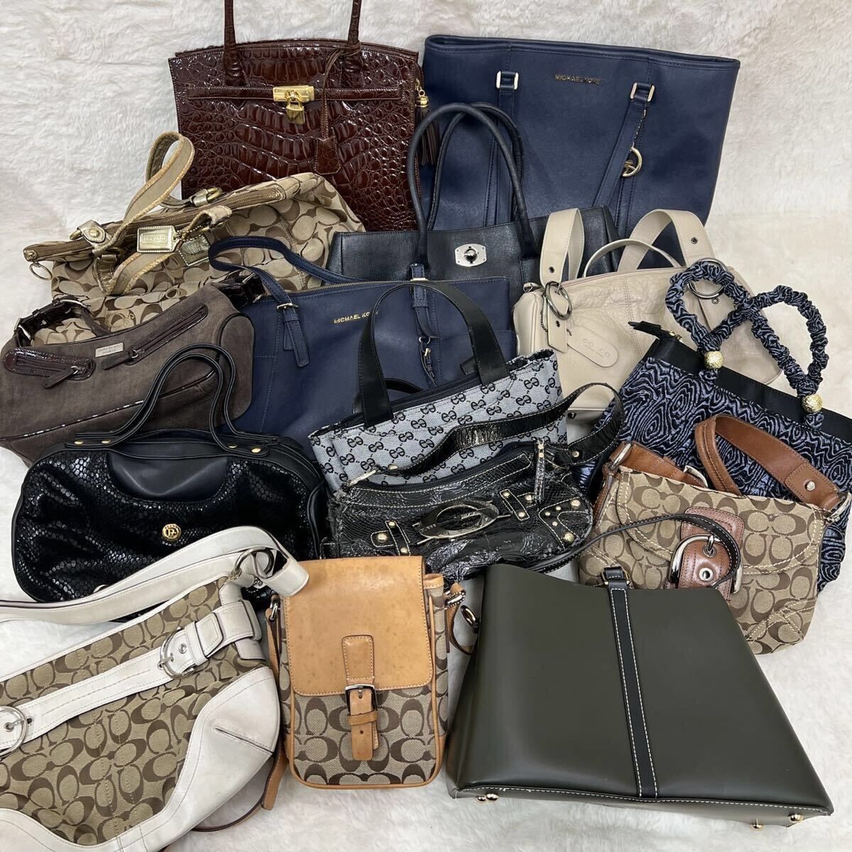 COACH コーチ マイケルコース フルラ ゲス他 ブランドノーブランド含む 